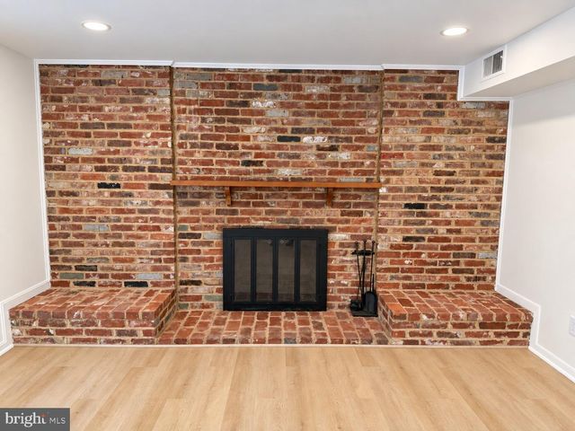 11906 HENRY FLEET DR, Potomac, MD 20854