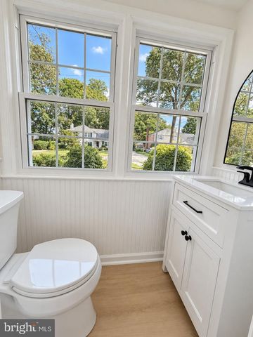 11906 HENRY FLEET DR, Potomac, MD 20854