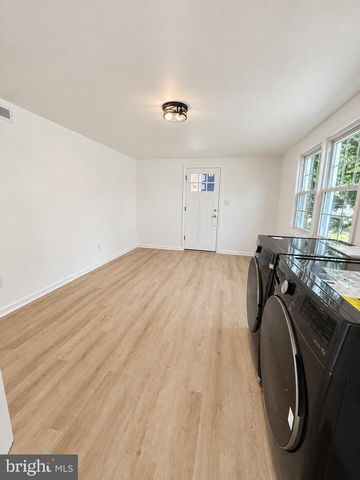 11906 HENRY FLEET DR, Potomac, MD 20854