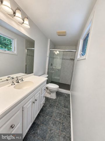 11906 HENRY FLEET DR, Potomac, MD 20854