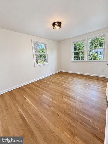 11906 HENRY FLEET DR, Potomac, MD 20854