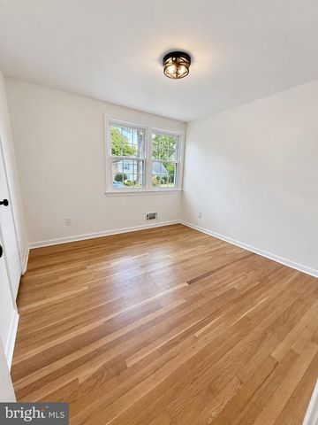 11906 HENRY FLEET DR, Potomac, MD 20854