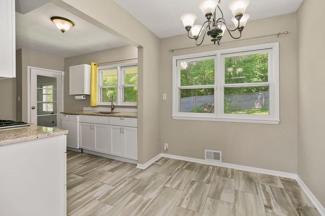 2620 NE 56th Terrace, Gladstone, MO 64118
