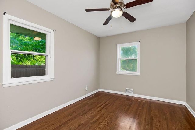 2620 NE 56th Terrace, Gladstone, MO 64118
