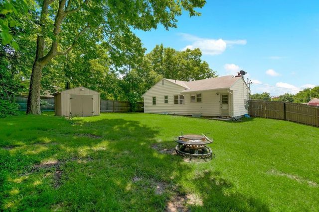 2620 NE 56th Terrace, Gladstone, MO 64118