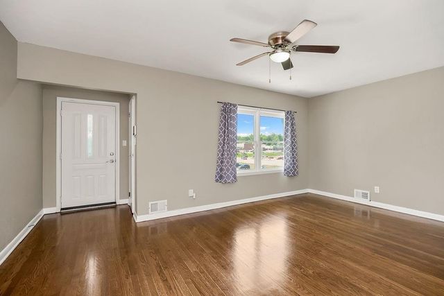 2620 NE 56th Terrace, Gladstone, MO 64118
