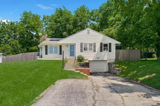 2620 NE 56th Terrace, Gladstone, MO 64118