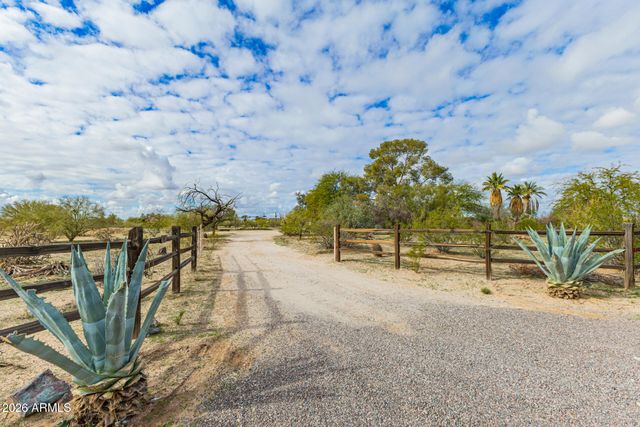 8714 N DEAD MANS GULCH Road, Florence, AZ 85132