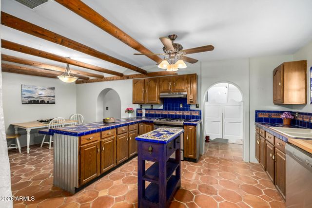 8714 N DEAD MANS GULCH Road, Florence, AZ 85132