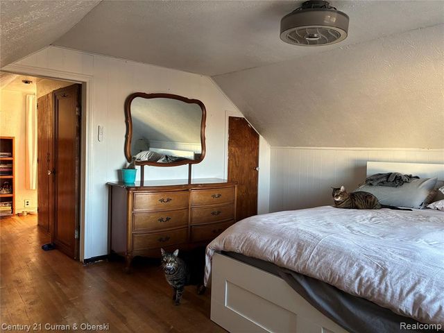 7592 Ready Avenue, Warren, MI 48091