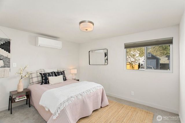 3710 SW 106th Street, Seattle, WA 98146