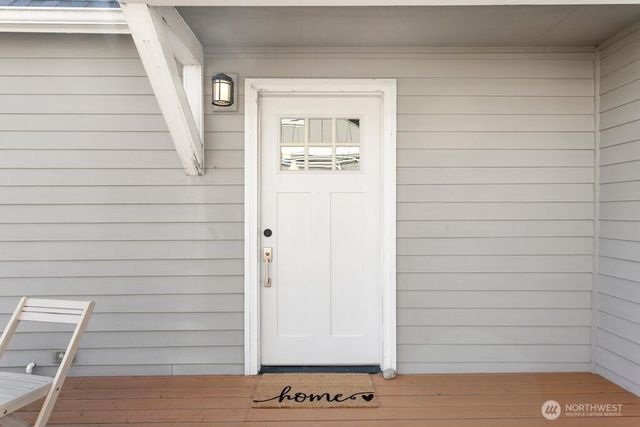 3710 SW 106th Street, Seattle, WA 98146