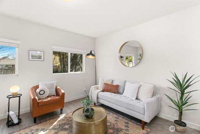 3710 SW 106th Street, Seattle, WA 98146