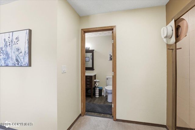 18643 N Lowrie Loop, Eagle River, AK 99577