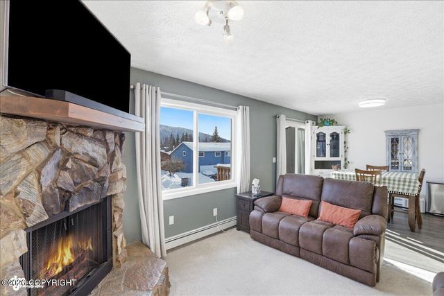 18643 N Lowrie Loop, Eagle River, AK 99577