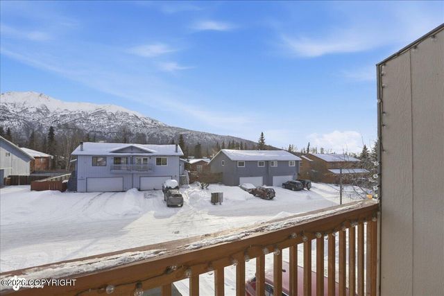 18643 N Lowrie Loop, Eagle River, AK 99577