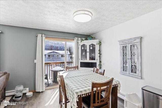 18643 N Lowrie Loop, Eagle River, AK 99577