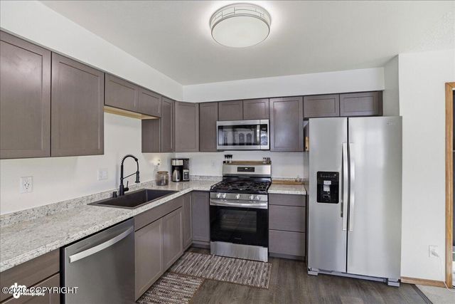 18643 N Lowrie Loop, Eagle River, AK 99577