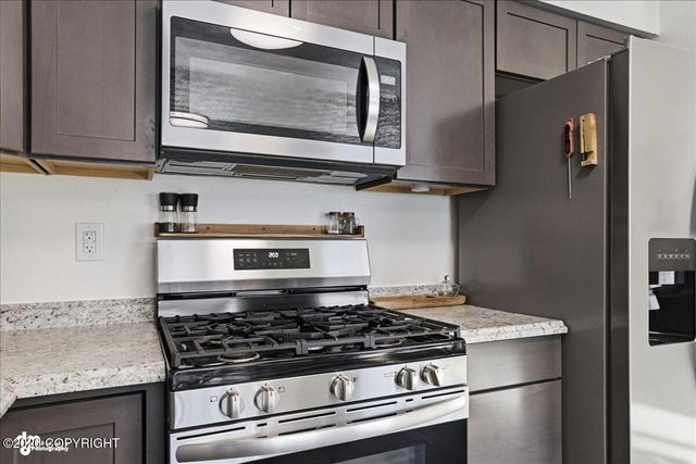 18643 N Lowrie Loop, Eagle River, AK 99577