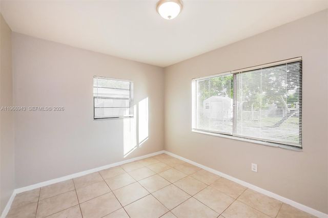 3010 NW 187th St, Miami Gardens, FL 33056