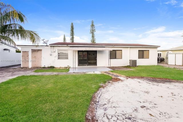 3010 NW 187th St, Miami Gardens, FL 33056