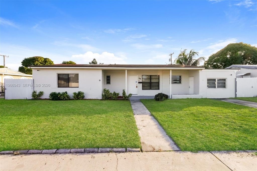 3010 NW 187th St, Miami Gardens, FL 33056