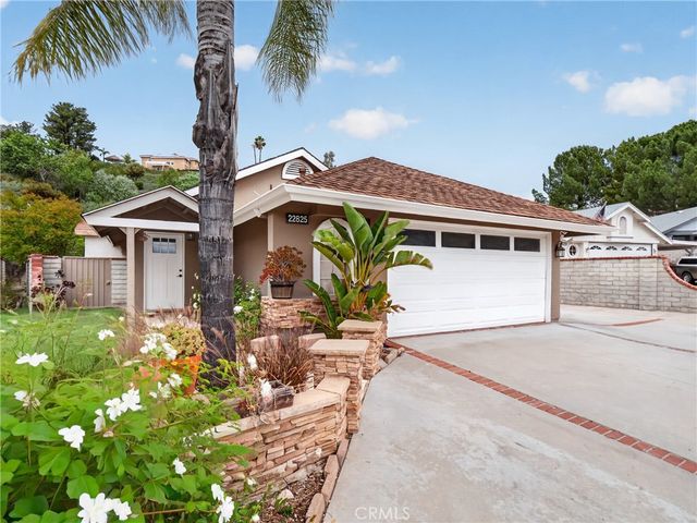 22825 Fir Court, Saugus, CA 91390