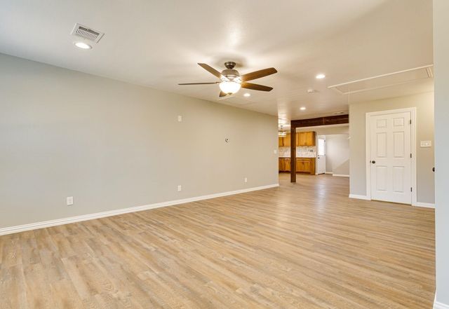 2725 Livingston Avenue, Fort Worth, TX 76110