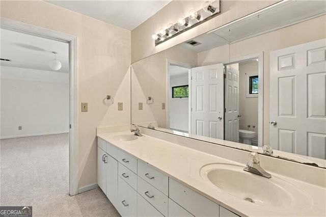 26 Ridgemere Trace, Sandy Springs, GA 30328