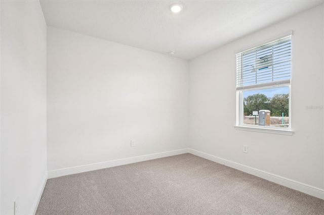 811 SUNSHOWER DRIVE, Lady Lake, FL 32159