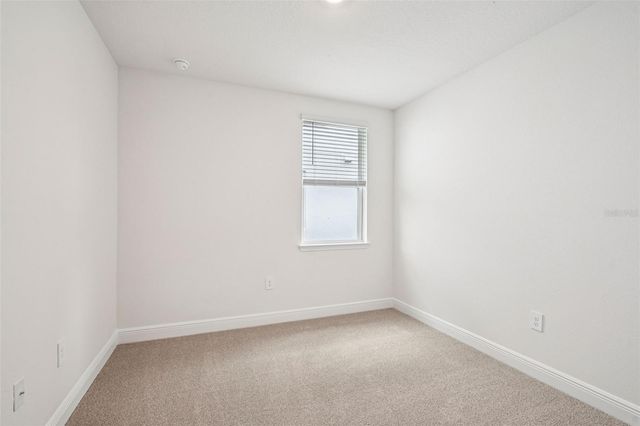 811 SUNSHOWER DRIVE, Lady Lake, FL 32159