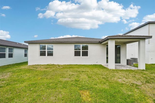 811 SUNSHOWER DRIVE, Lady Lake, FL 32159