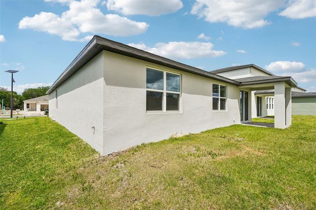 811 SUNSHOWER DRIVE, Lady Lake, FL 32159