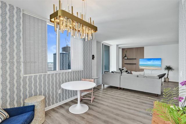 244 Biscayne Boulevard 3409, Miami, FL 33132