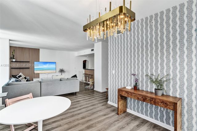 244 Biscayne Boulevard 3409, Miami, FL 33132