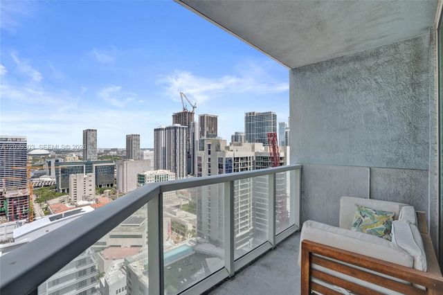 244 Biscayne Boulevard 3409, Miami, FL 33132