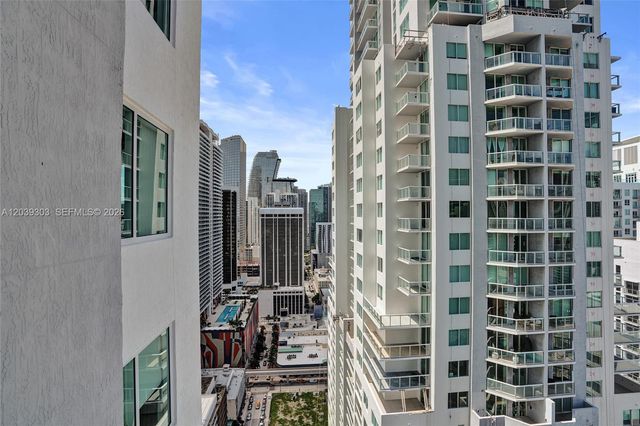 244 Biscayne Boulevard 3409, Miami, FL 33132