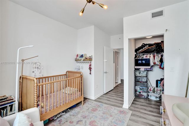 244 Biscayne Boulevard 3409, Miami, FL 33132