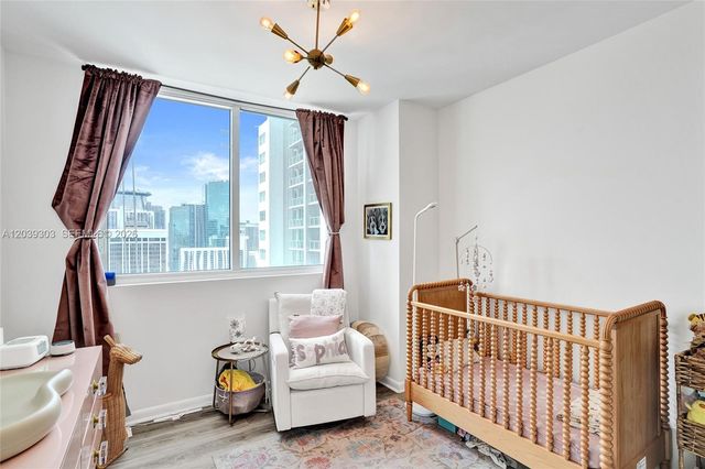 244 Biscayne Boulevard 3409, Miami, FL 33132