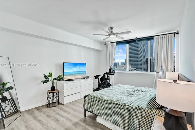 244 Biscayne Boulevard 3409, Miami, FL 33132