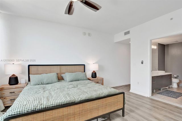 244 Biscayne Boulevard 3409, Miami, FL 33132