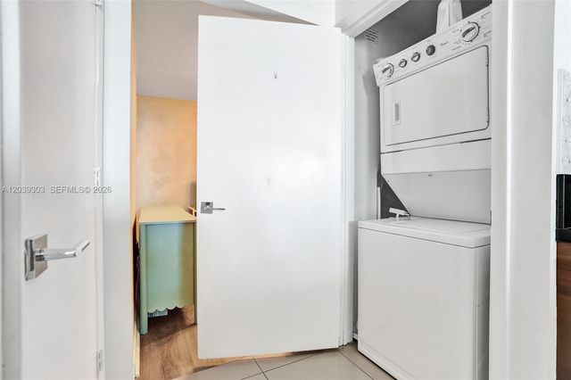 244 Biscayne Boulevard 3409, Miami, FL 33132