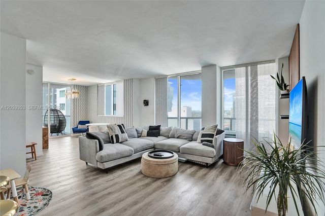 244 Biscayne Boulevard 3409, Miami, FL 33132