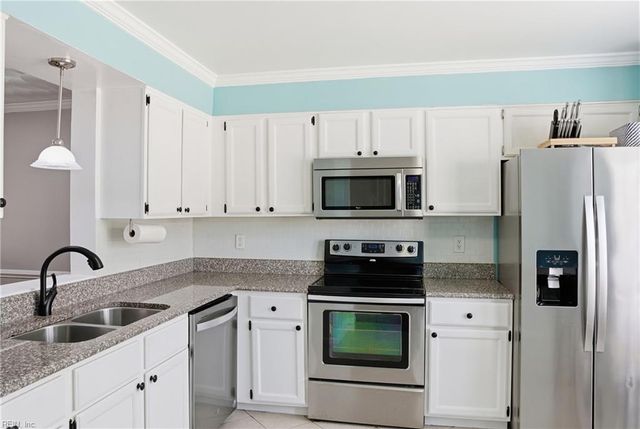 4626 Greenlaw DR, Virginia Beach, VA 23464