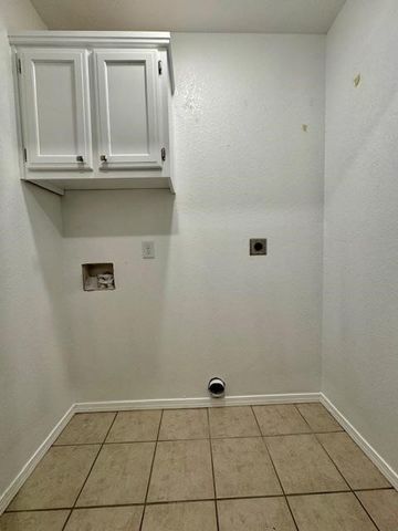 1 Mills Lane, Bella Vista, AR 72714