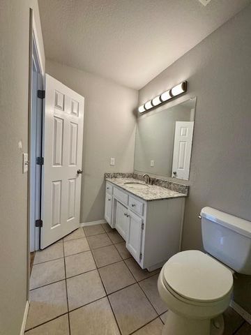 1 Mills Lane, Bella Vista, AR 72714