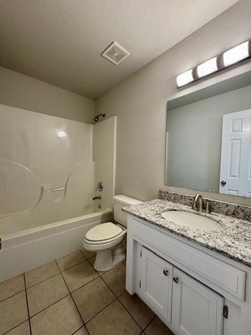 1 Mills Lane, Bella Vista, AR 72714