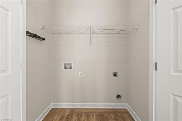 828 Woodview Ridge Trail, Lewisville, NC 27023