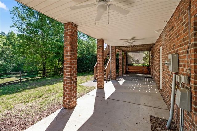 828 Woodview Ridge Trail, Lewisville, NC 27023