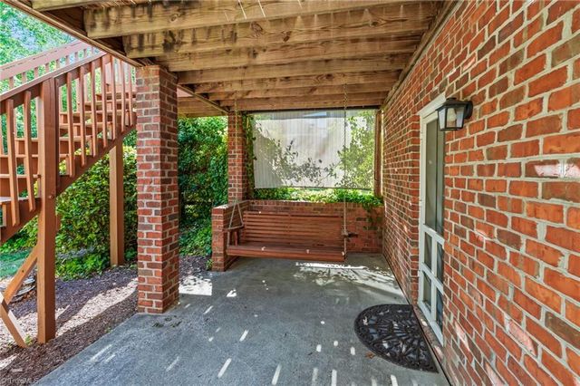 828 Woodview Ridge Trail, Lewisville, NC 27023